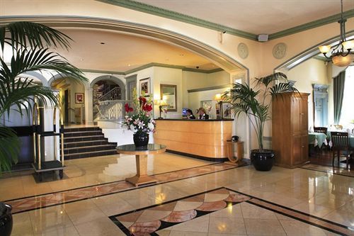The Georgian Hotel 4*